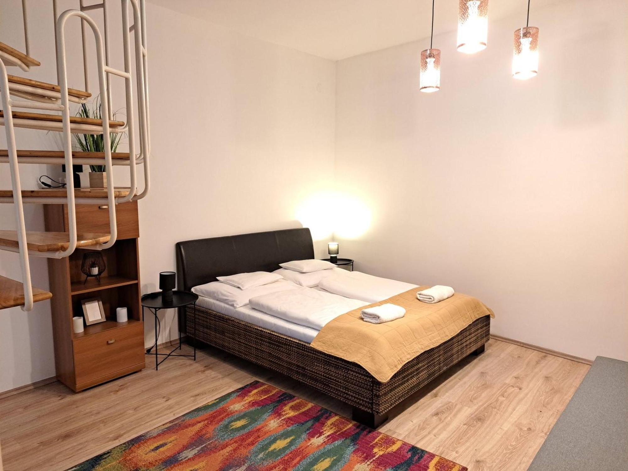 Orient Apartmanhaz Eger Exterior foto